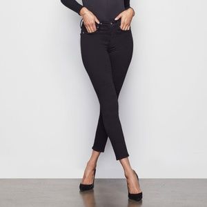 Good American Good Leg Cropped Jeans